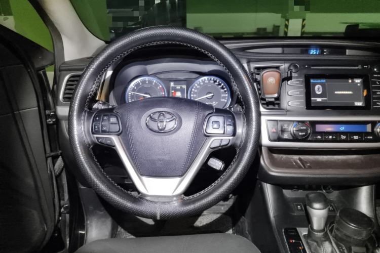 Used Toyota Highlander 2018 2.0T Four-Wheel Drive Luxury Edition 7 Seats China V Emission Standard