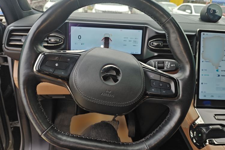 Used Nio ES8 2022 75 kWh Six-Seater Version Steering Wheel