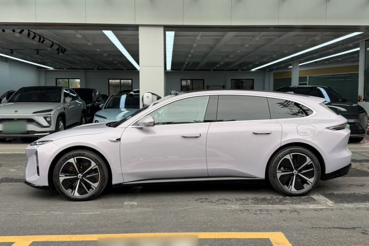 Used Nio ET5T 2025 75 kWh Touring Exterior 1