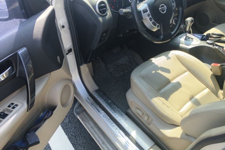 Used Nissan Qashqai 2012 2.0 XV Dragon CVT 4WD Driver Seat