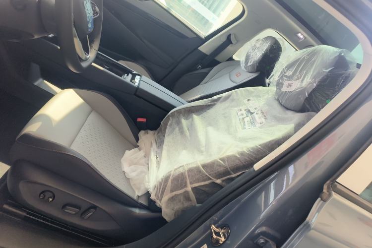 Used Volkswagen ID.7 VIZZION 2024 AIR model