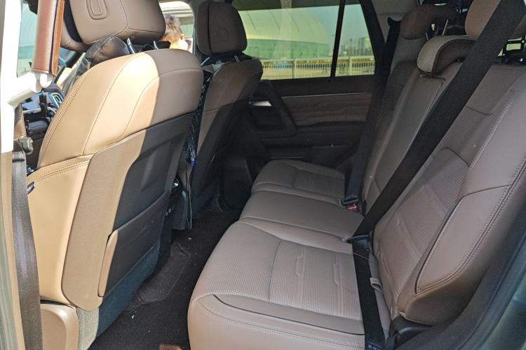 Used BAIC Off-Road BJ60 2022 2.0T Version 11 Five Seats Left Rear Seat