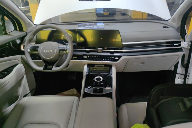 Used Kia Sportage (Chinese Domestic Model) 2025 1.5T Two-Wheel Drive Prestige Smart Enjoyment Version