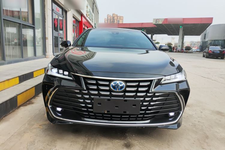 Used Toyota Avalon 2023 Dual-Engine 2.5L Luxury Edition Front