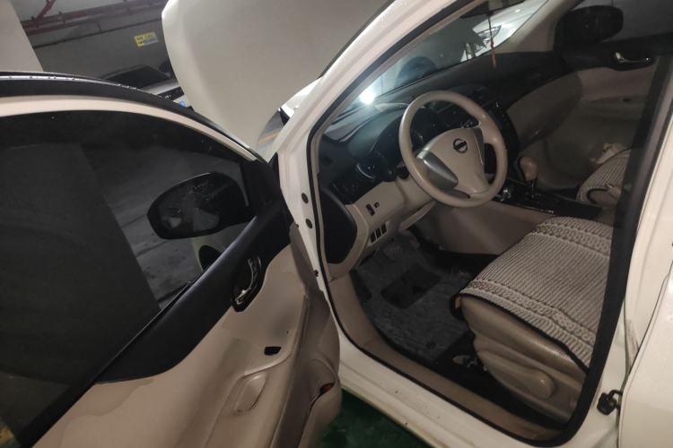 Used Nissan Tiida 2011 1.6L CVT Smart Version
