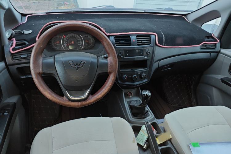 Used Wuling Zhengcheng 2015 1.5L Comfort L3C