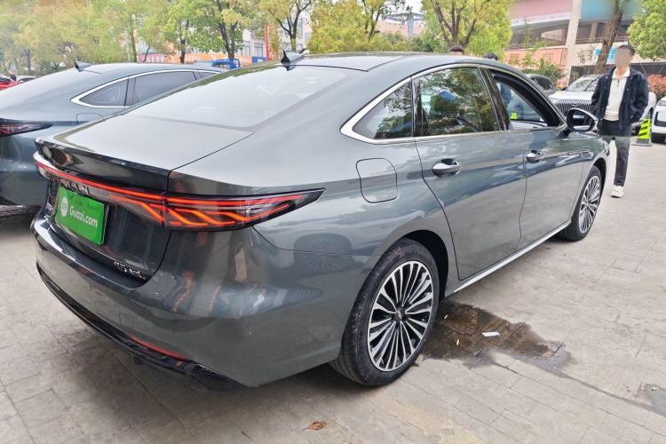 Used Chery Fengyun A8L 2025 1.5 TGDI 145 km Luxury Version Rear Right 45 Deg