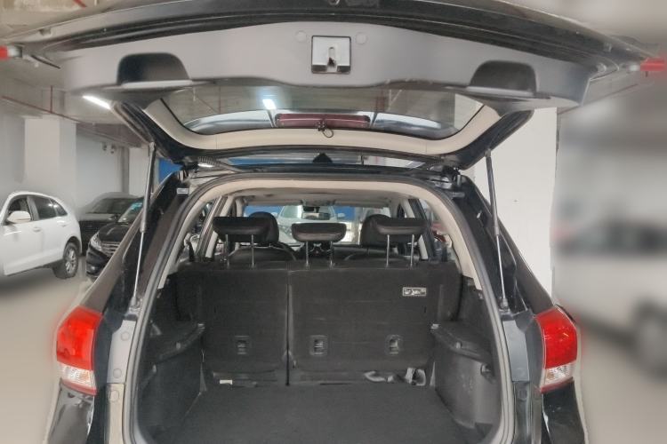 Used Haval H6 2016 Upgraded Model 1.5T Manual Two-Wheel Drive Elite Version Trunk