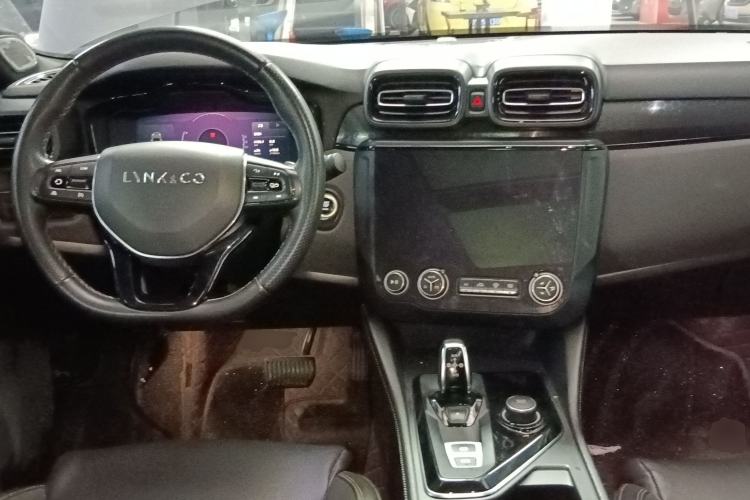 Used Lynk & Co 03 2021 1.5TD DCT Jing Champion Edition Center Console