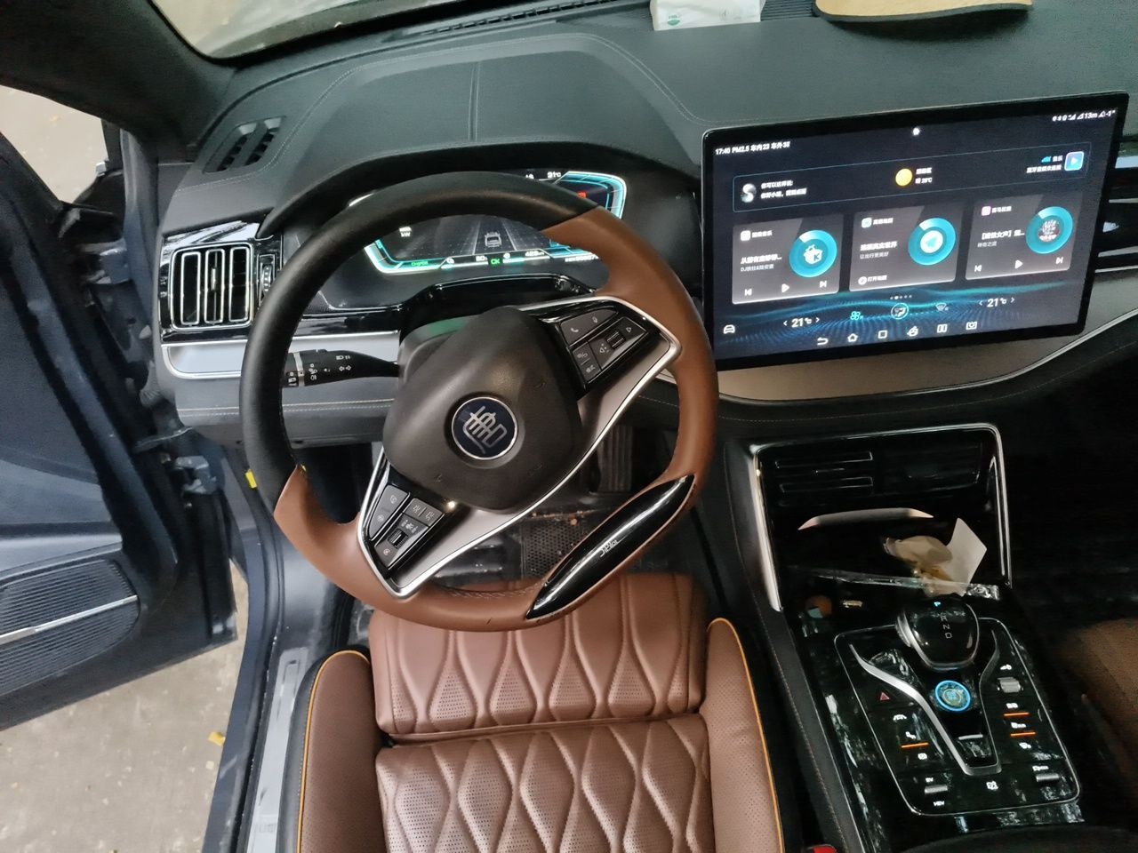 BYD Tang New Energy 2021 DM-i 112KM Prestige Model - Executive — снимка 10