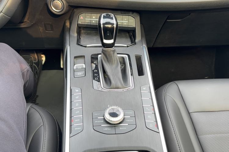 Used Wey VV5 2017 2.0T Ultra-Luxury Version