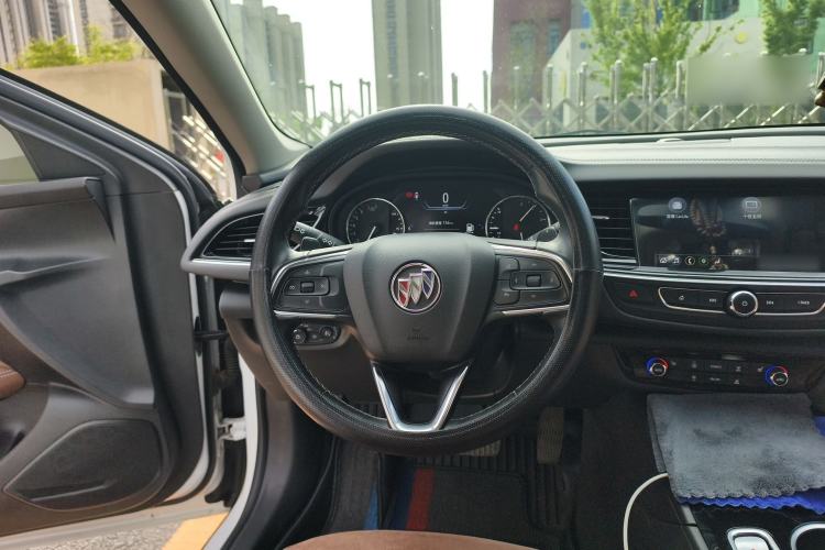 Used Buick Regal 2020 552T Luxury Version Steering Wheel