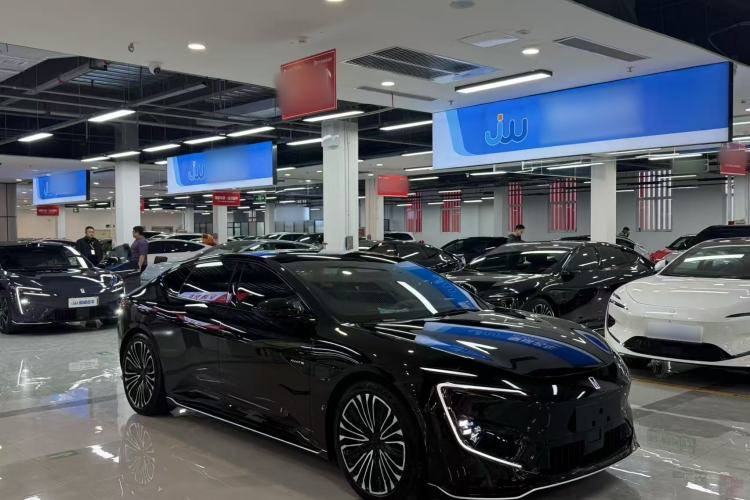 Used Avatr 12 2026 Ultra Pure-Electric All-Wheel-Drive Version Exterior 2