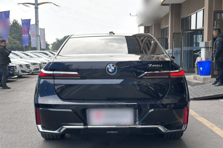 Used BMW 7 Series 2023 740Li Leading Model M Sport Package Exterior 4