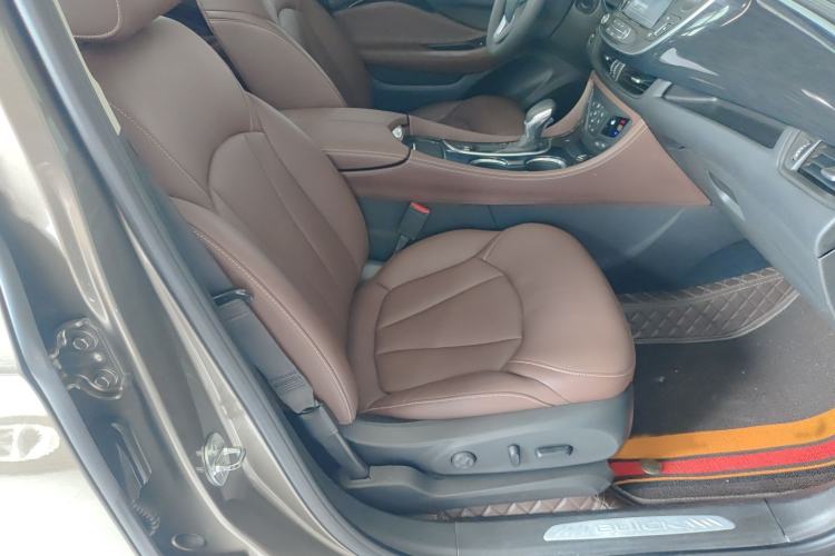 Used Buick Envision 2018 20T Two-Wheel Drive Luxury Model Interior 1