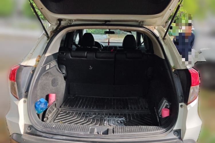 Used Honda Vezel 2020 1.5L CVT Pioneer Edition
