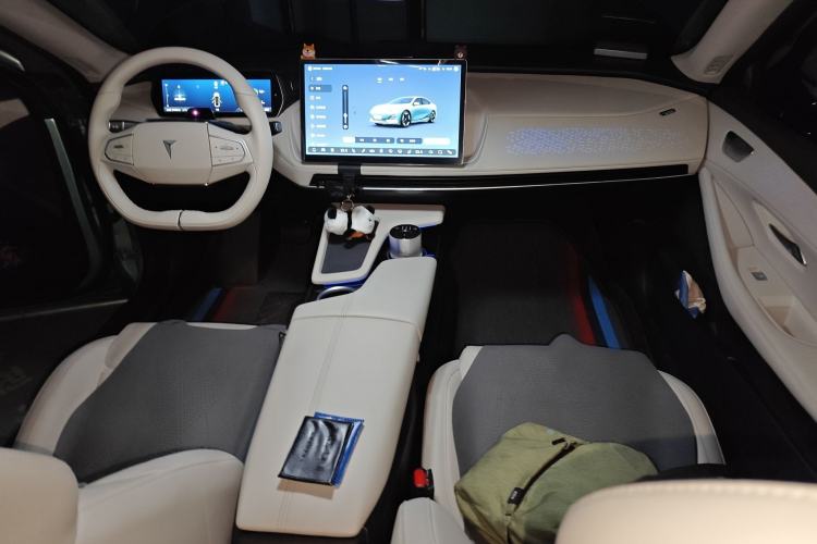 Used Deepal SL03 2022 515 Pure Electric Version Center Console