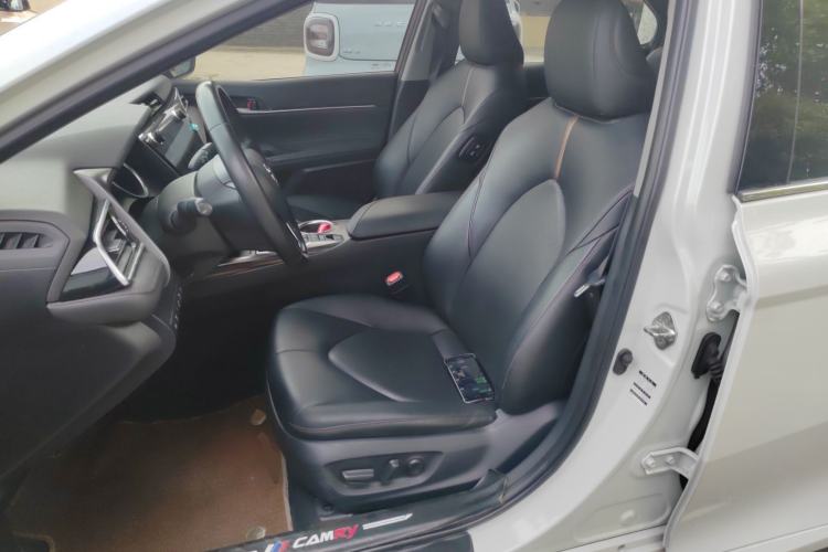 Used Toyota Camry 2019 Revised Version 2.5G Luxury Edition
