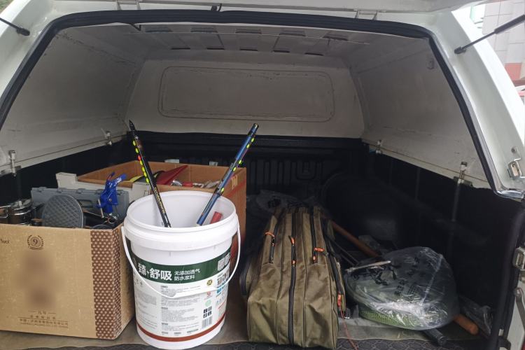 Used Isuzu D-MAX 2019 2.5T Four-Wheel Drive Automatic Luxury Version JE4D25Q5A
