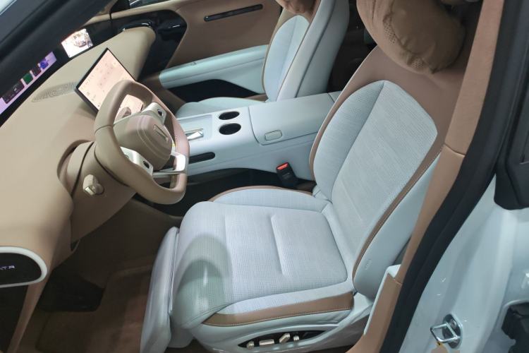 Used Avatr 07 2024 Ultra Range-Extended Four-Wheel Drive
