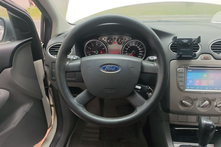 Used Ford Focus 2013 Hatchback Classic 1.8L Automatic Base Model
