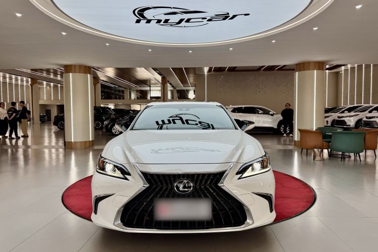 Used Lexus ES 2023 200 Excellence Edition Exterior 1