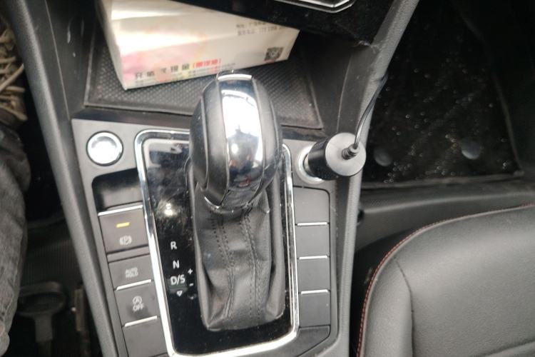 Used Volkswagen Bora 2020 1.5L Automatic Elite Version Gear Lever