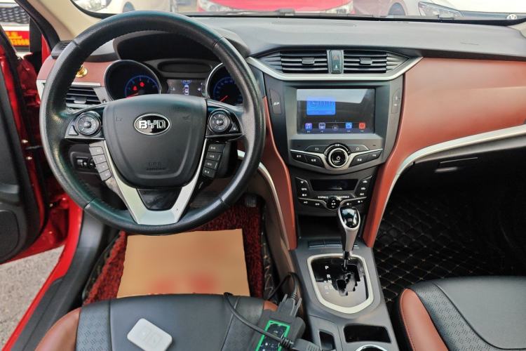 Used BYD G5 2014 1.5TID Automatic Flagship Model