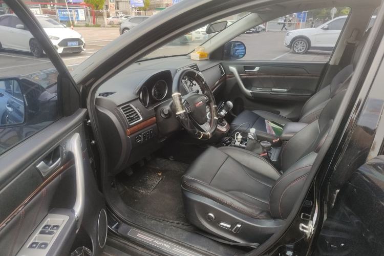 Used Haval H6 2015 Revised Version Sport Edition 1.5T Manual Transmission Two-Wheel Drive Elite Grade