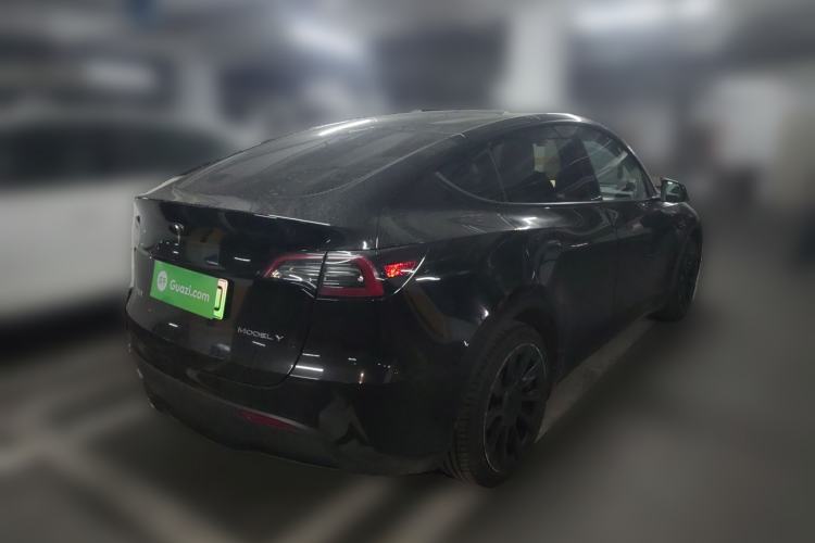 Used Tesla Model Y 2022 Long-Range All-Wheel-Drive Version
