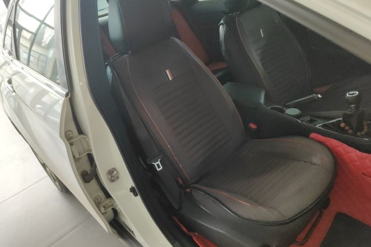 Used Venucia D60 2019 100 000 Glory 1.6L Entry Manual ChenShang Edition China VI