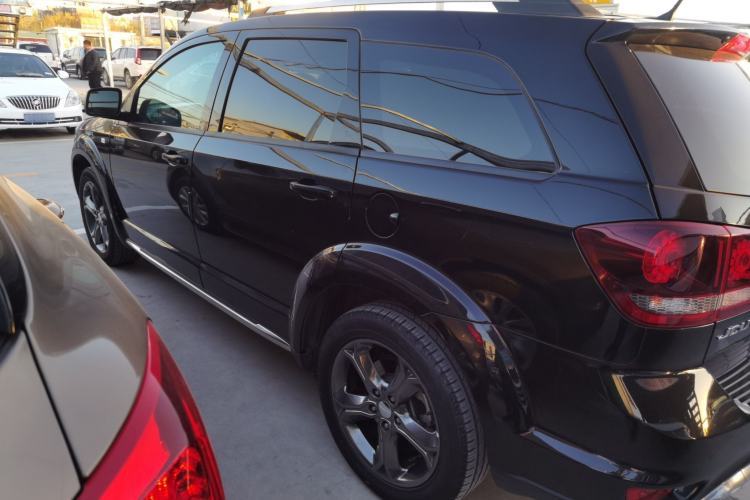Used Dodge Journey 2016 2.4L Two-Wheel-Drive Touring Edition Exterior 3