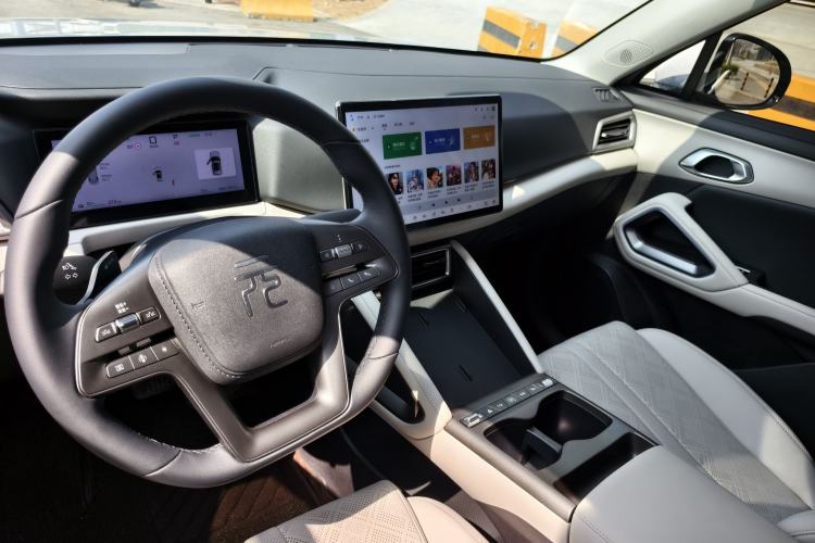 Used BYD Yuan UP 2025 Intelligent Driving Version 401 KM Dynamic Edition