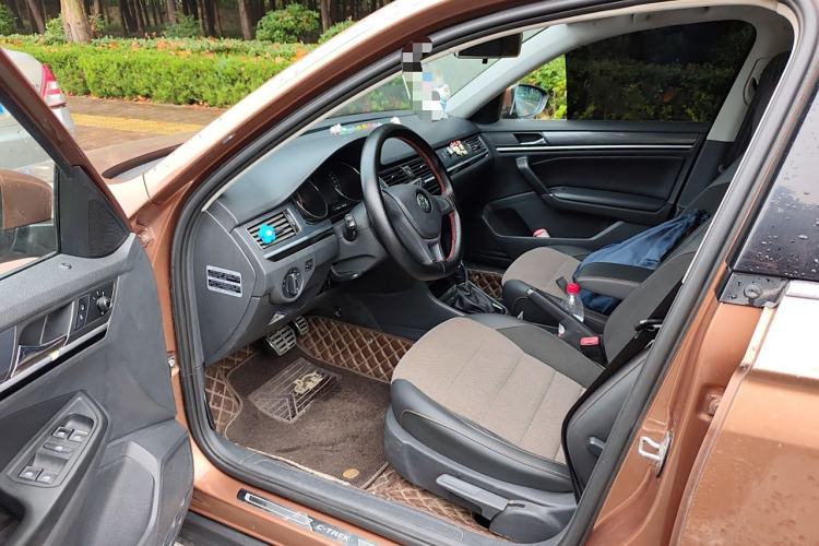 Used Volkswagen C-TREK 2017 230TSI DSG Comfort Version