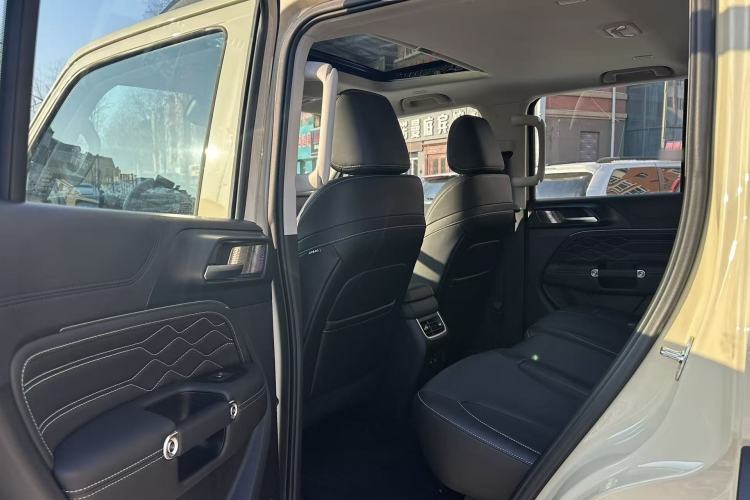 Used Tank 300 2025 2.4T Diesel Version
