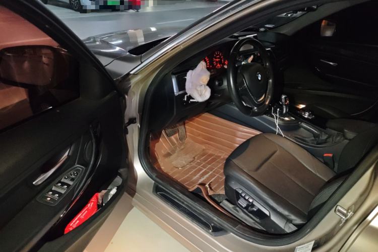 Used BMW 3 Series 2016 320Li Fashion Model
