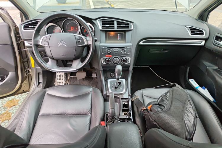 Used Citroen C4L 2014 1.6THP Intelligent Drive Automatic Dynamic Model Center Console