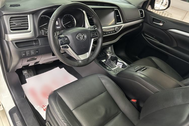 Used Toyota Highlander 2018 2.0T Four-Wheel Drive Prestige Version 7 Seats China VI Standard