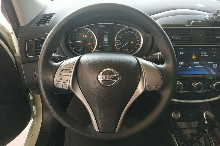 Used Nissan Tiida 2019 1.6L CVT Smart Drive Version China VI Standard Steering Wheel