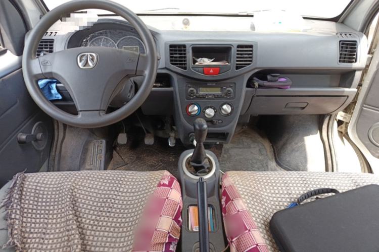 Used BAIC Weiwang 306 2014 1.2L Value Edition Van Comfort Type 5 Seats A12 China IV Emission Standard
