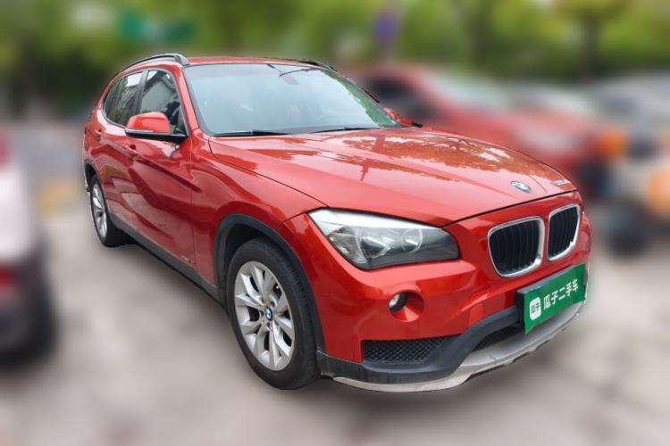Used BMW X1 2014 sDrive18i Fashion Model Front Right 45 Deg