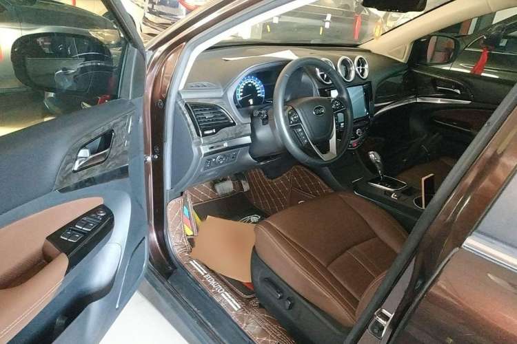 Used BYD S7 2016 2.0T Automatic Prestige Plus