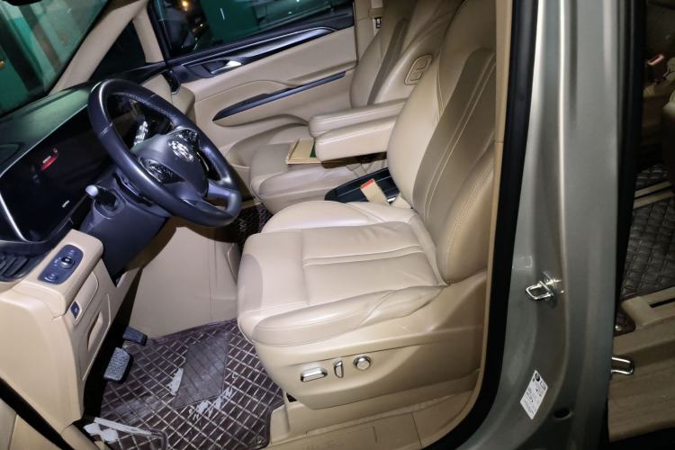 Used Buick GL8 2021 ES Land Cruiser 653T Luxury Edition
