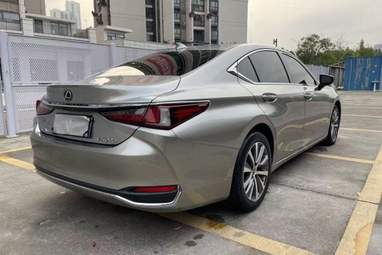 Used Lexus ES 2018 200 Luxury Edition China V Standard
