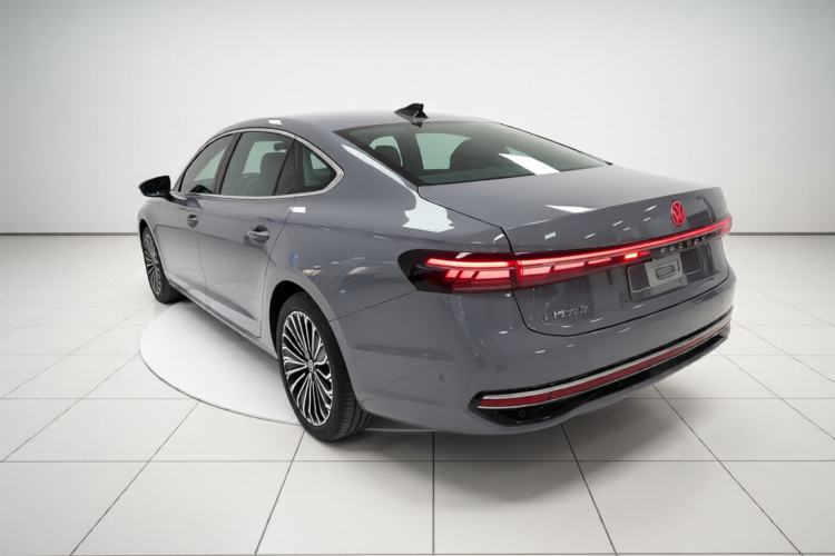 Used Volkswagen Passat 2025 Pro 380TSI Dragon Supreme Edition