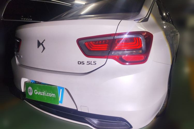 Used DS 5LS 2014 1.6T Elegant Version THP160