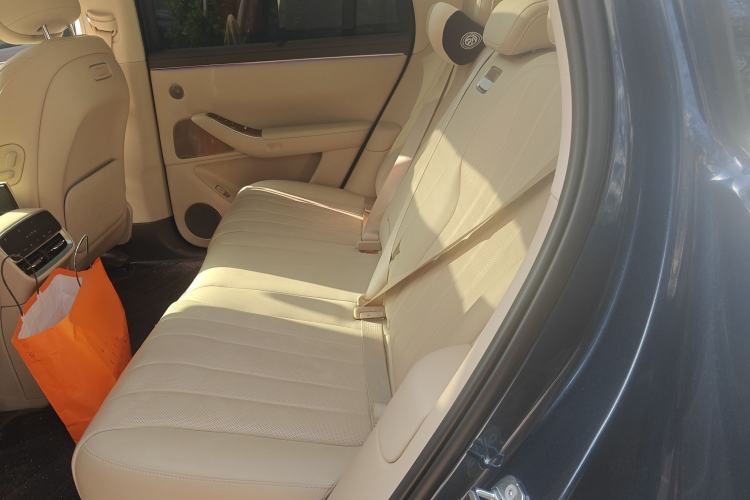 Used Hima AITO M7 2026 Model Range-Extending Max All-Wheel Drive 5-Seater Version Left Rear Seat