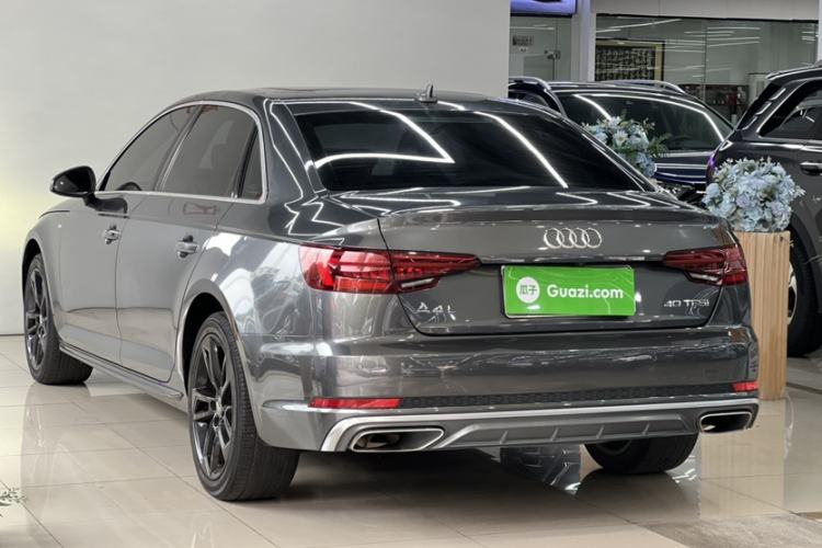 Used Audi A4L 2019 40 TFSI Fashion Edition China VI Emission Standard Exterior 3