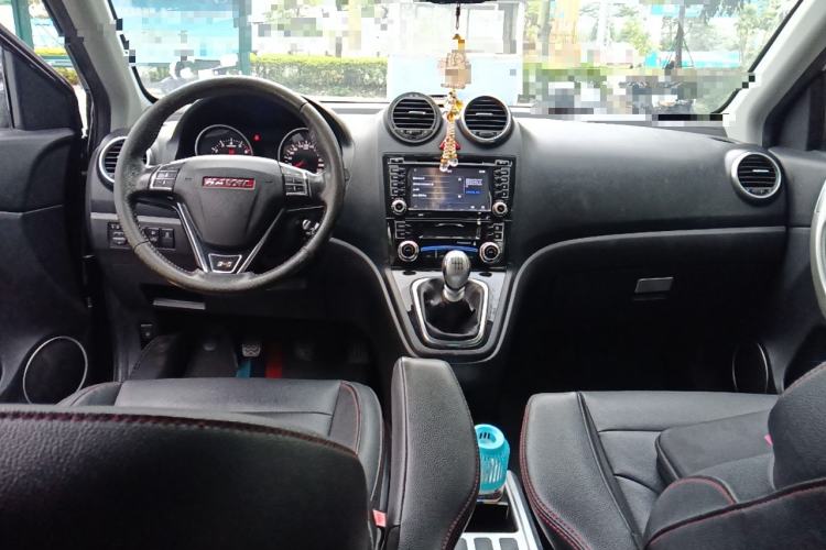 Used Haval H6 2015 Upgraded Model 1.5T Manual Two-Wheel Drive Elite Version