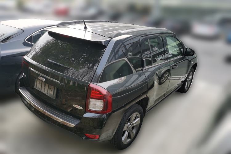 Used Jeep Compass 2014 Revised Version 2.4L Four-Wheel Drive Comfort Edition Rear Right 45 Deg